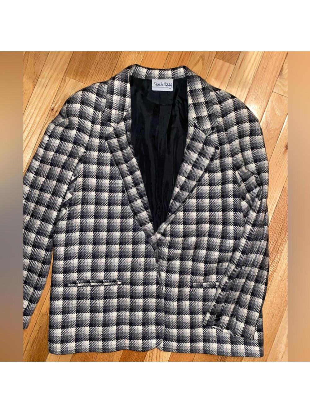 Vintage Diane Von Furstenburg Wool/Silk Blazer